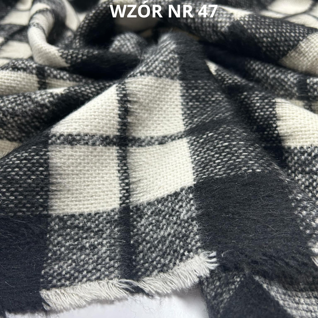 Czarno biała krata, tkanina z wełną, nr 47