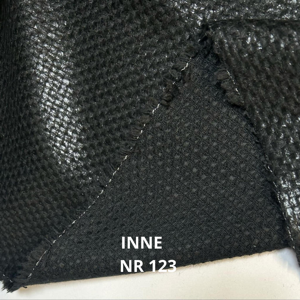 Czarna elegancka tkanina z wełną i połyskiem nr 123