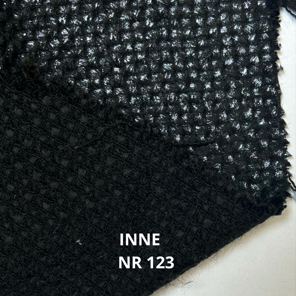 Czarna elegancka tkanina z wełną i połyskiem nr 123