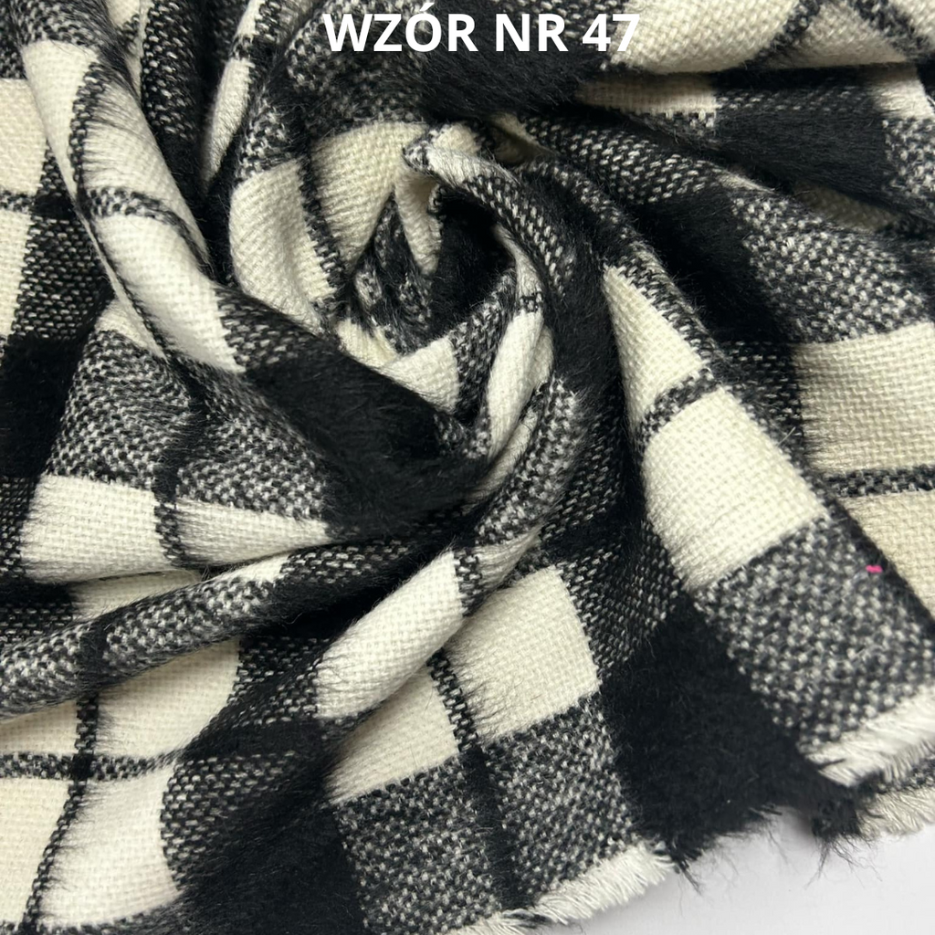 Czarno biała krata, tkanina z wełną, nr 47