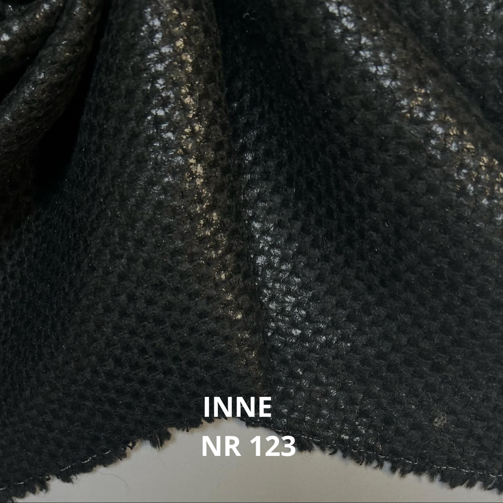 Czarna elegancka tkanina z wełną i połyskiem nr 123