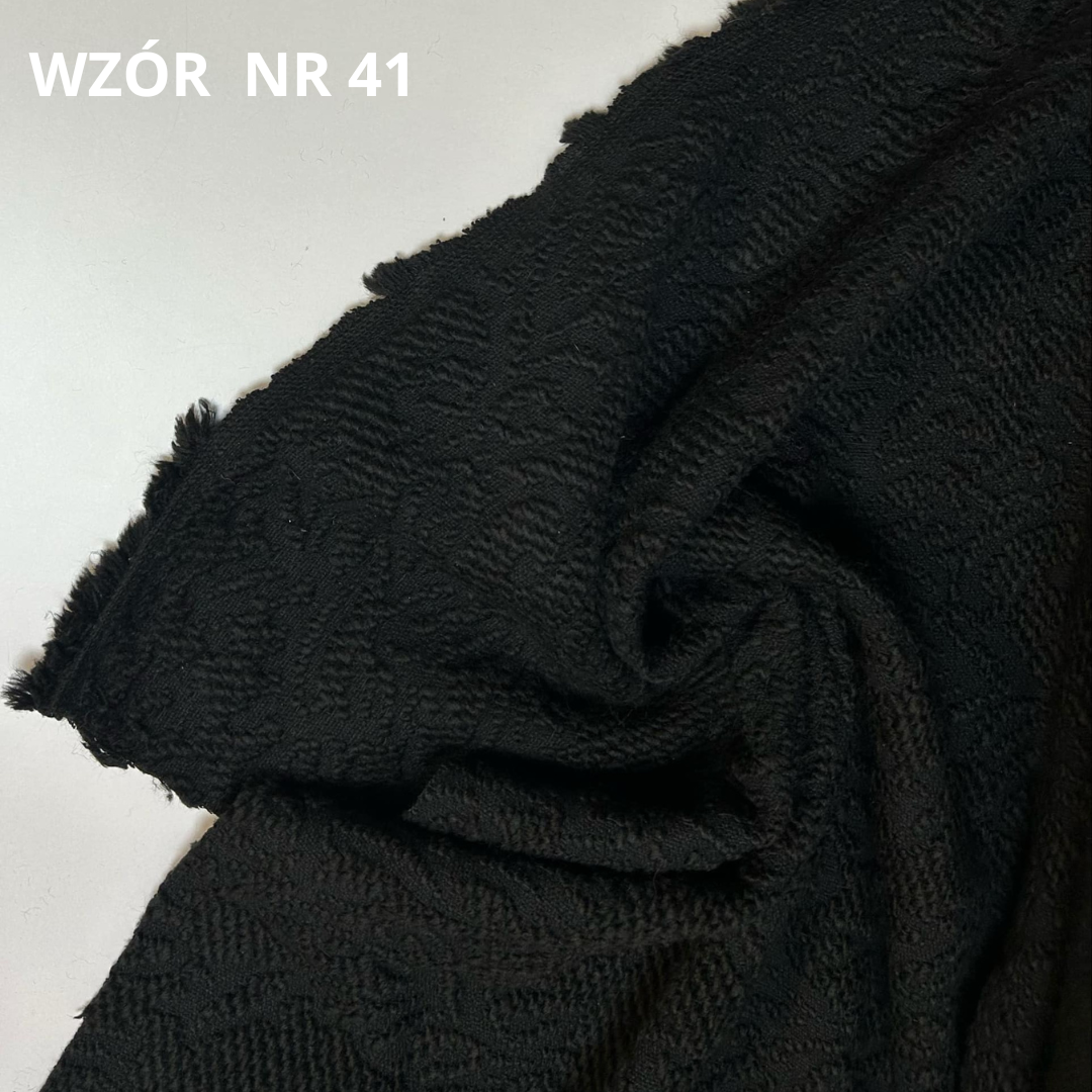 Czarna tkanina płaszczowa, nr 41