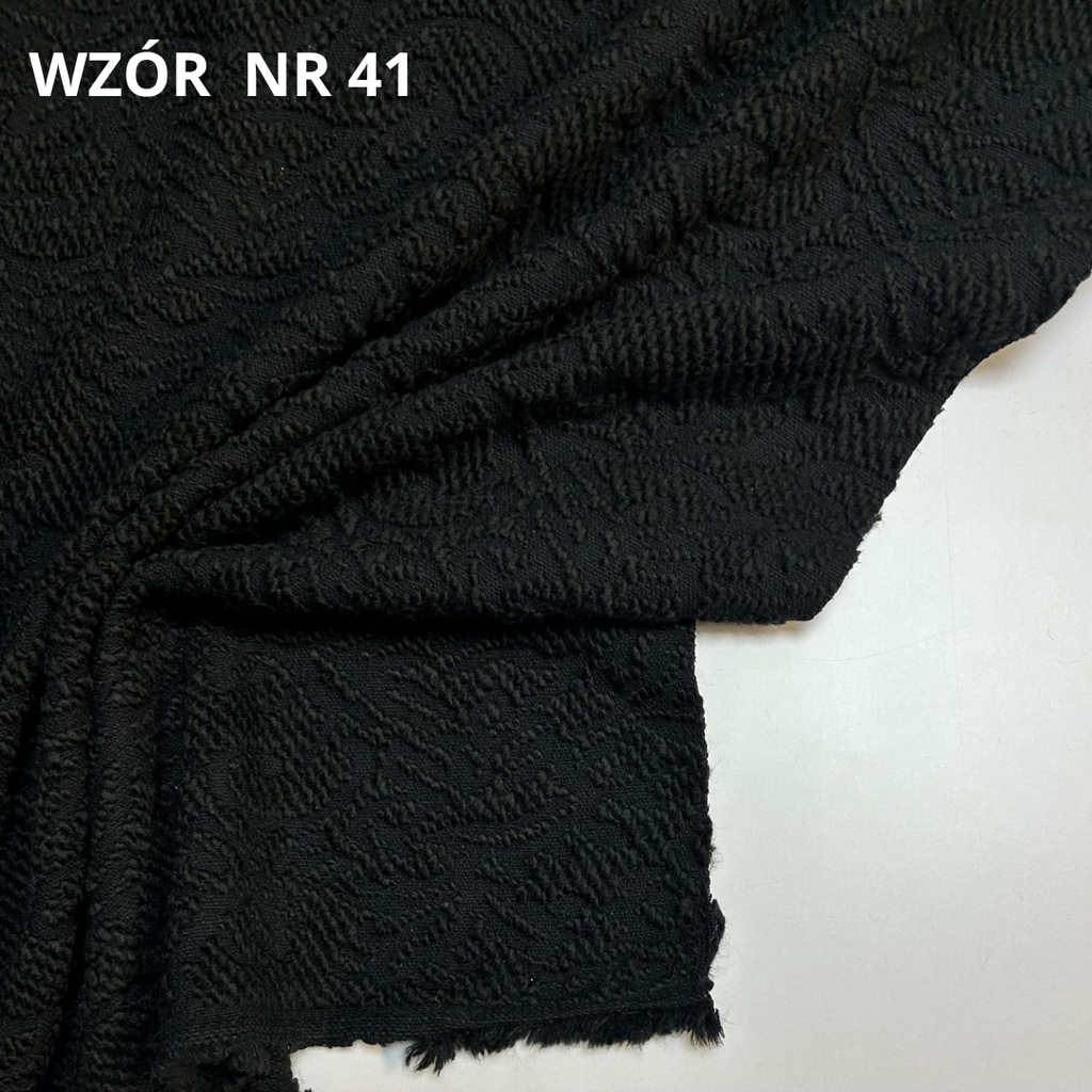 Czarna tkanina płaszczowa, nr 41