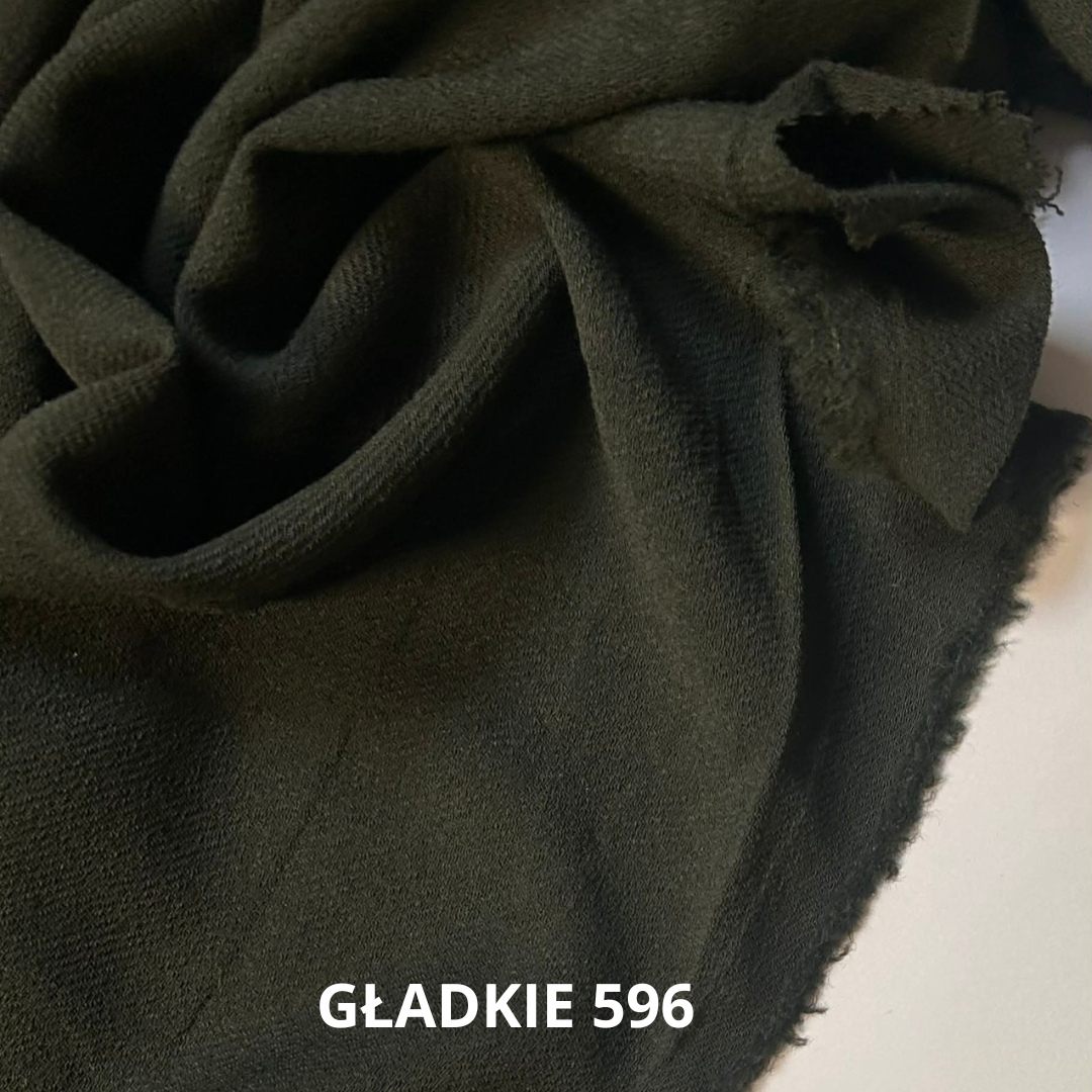 Tkanina wełniana, ciemna zieleń, nr 596