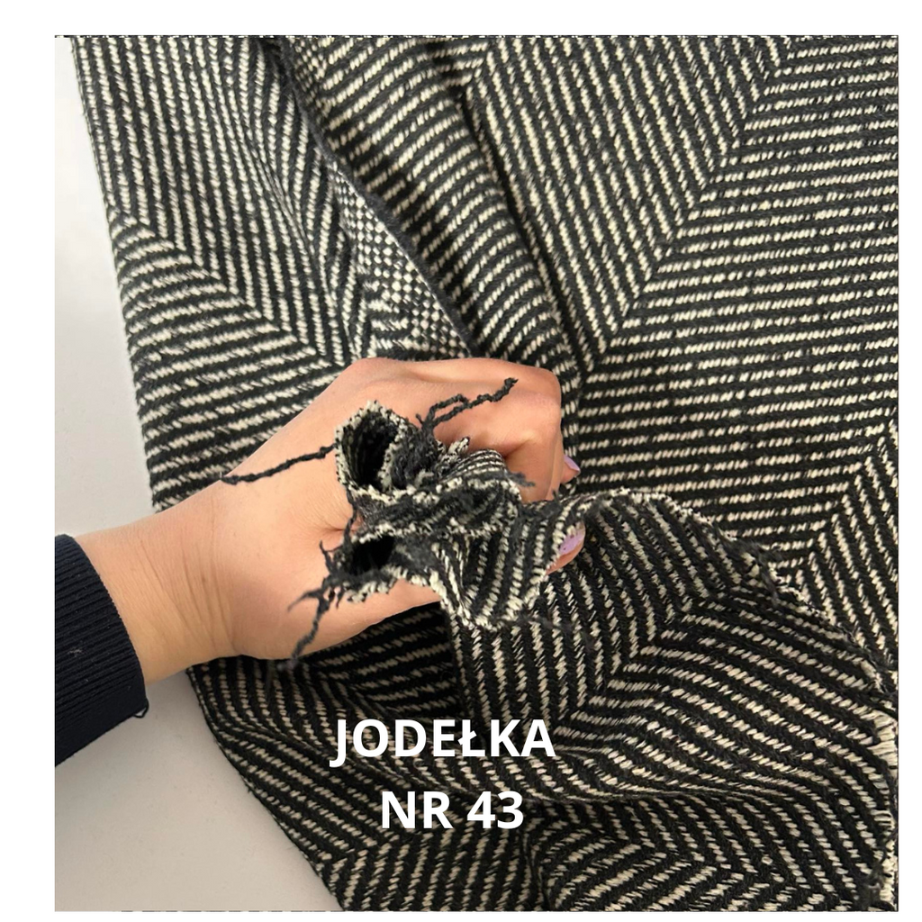 Wełna jodełka, stroje historyczne nr 43