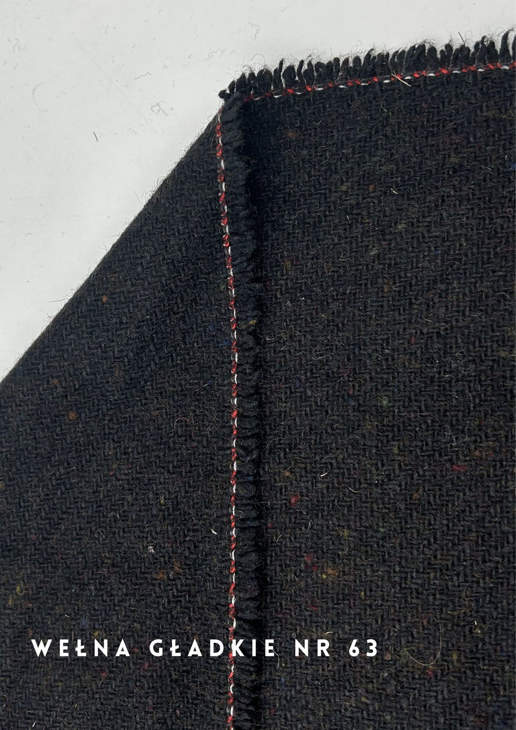 Brązowa wełna splot diagonalny szorstka nr 63